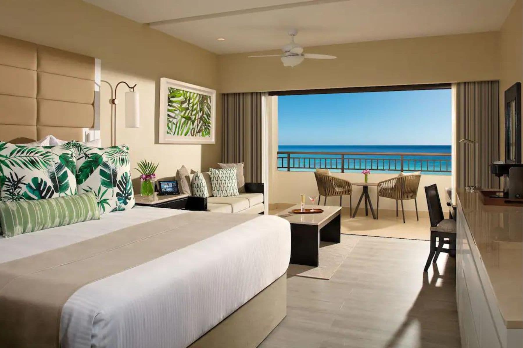 Rooms And Suites