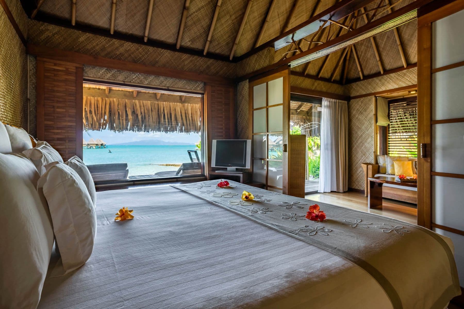 Rooms At Intercontinental Bora Bora Le Moana Resort