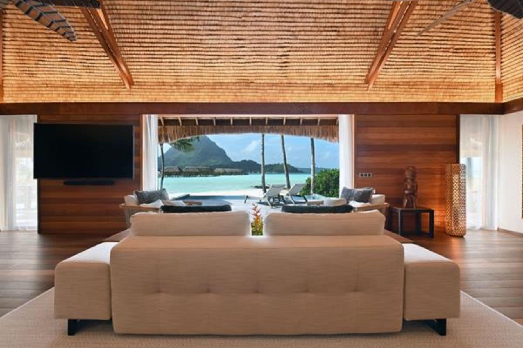 Royal Pool Beach Villa With Pool