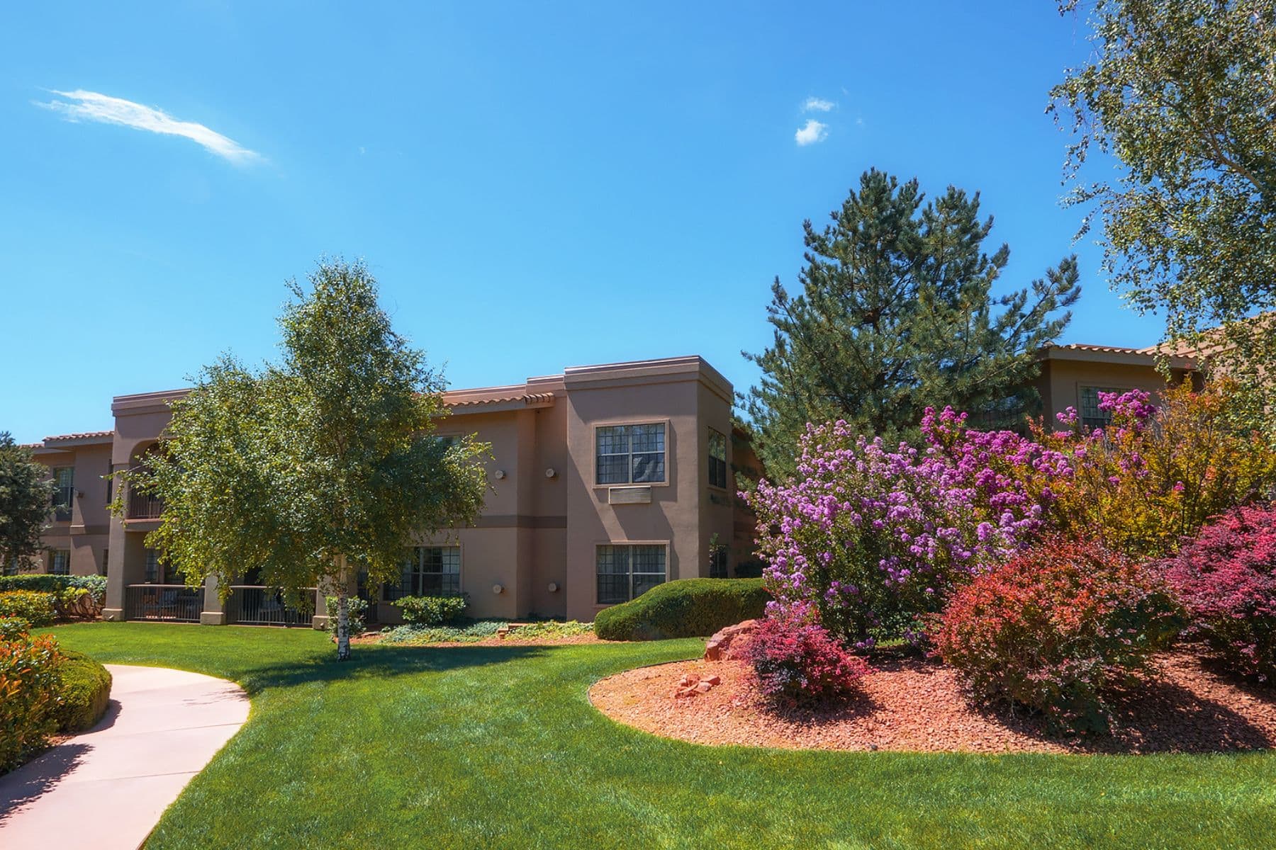 Sedona Real Inn And Suites Exterior