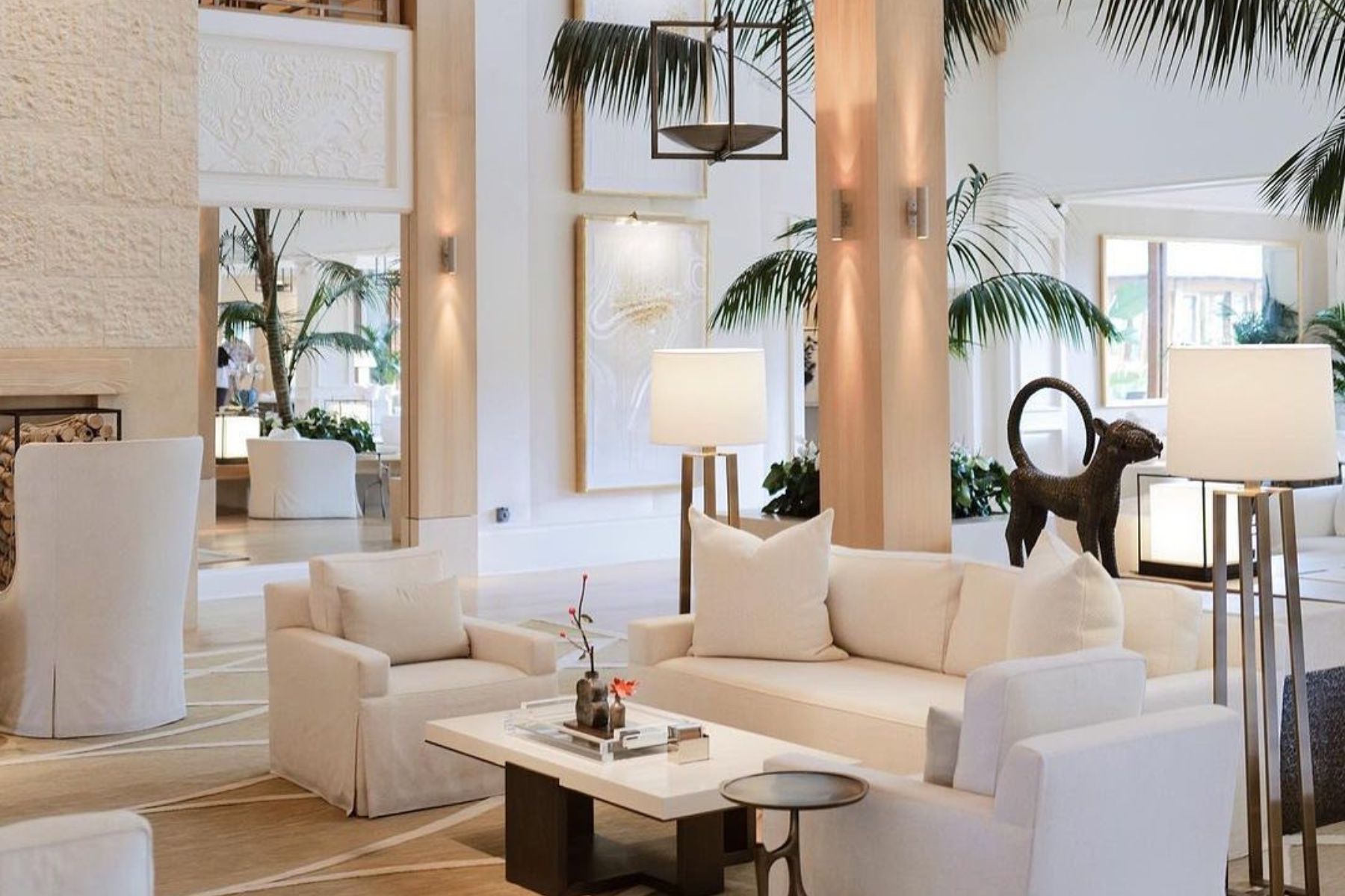 sensei-four-seasons-lanai-lobby