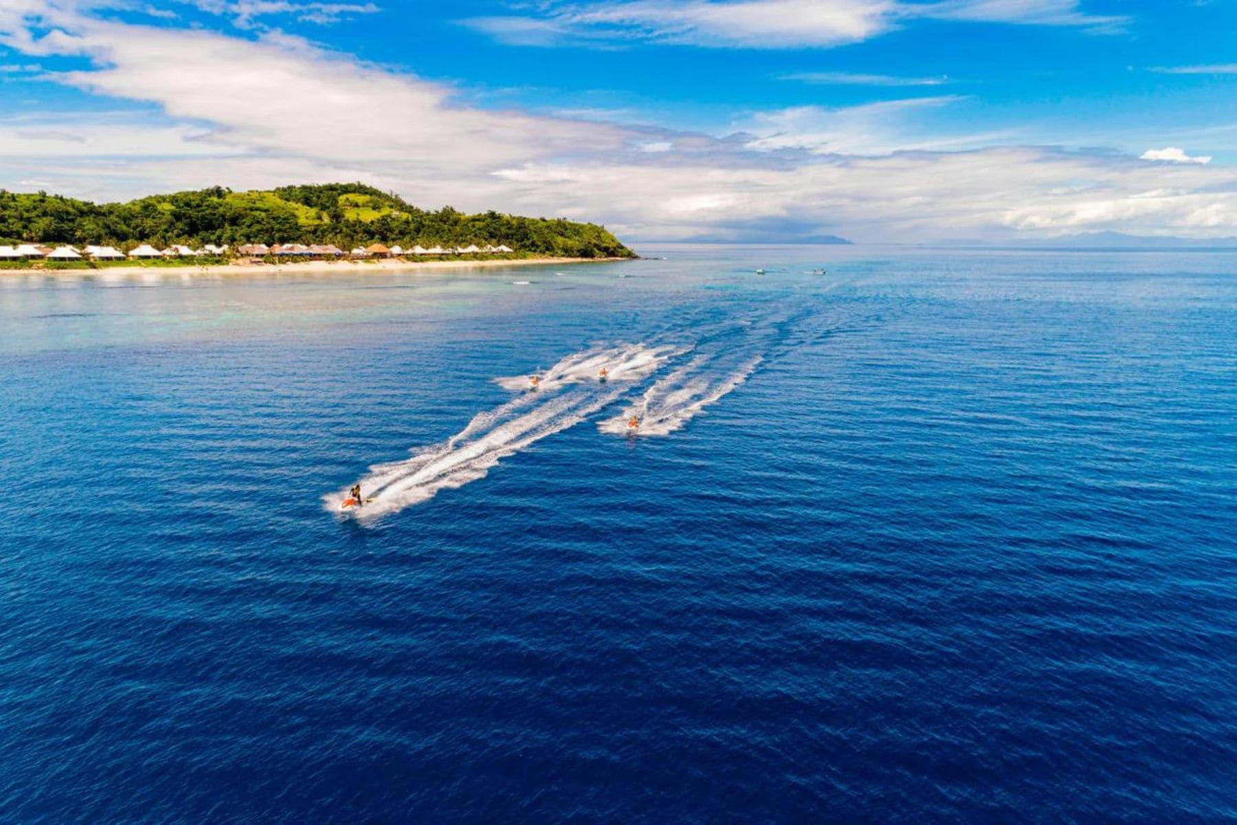 sheraton-resort-and-spa-tokoriki-island-jetski