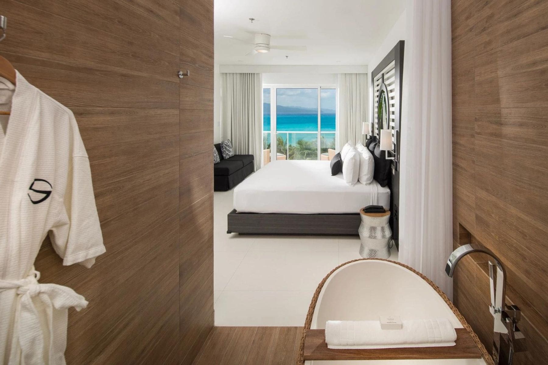 Sky Suite Ocean View Bathroom