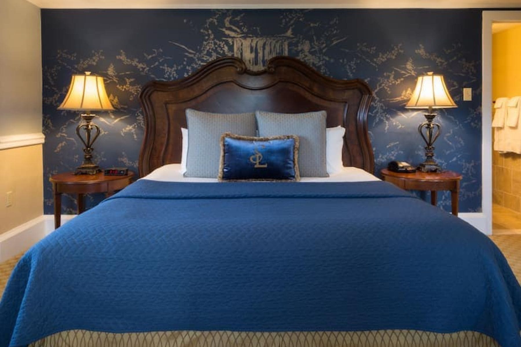 skytop-lodge-skytop-pennsylvania-blue-bed