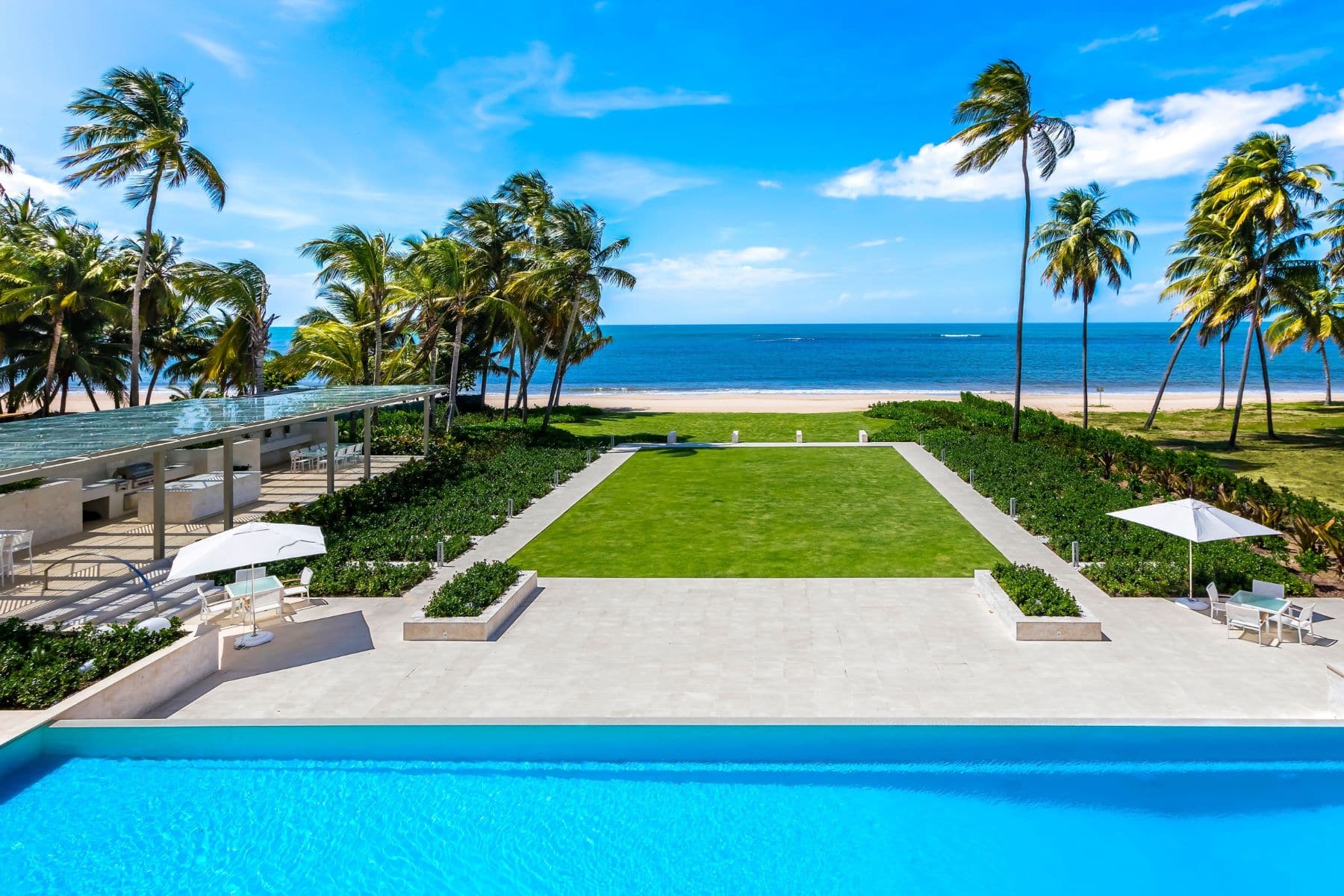 st-regis-bahia-beach-resort-rio-grande-pool-front