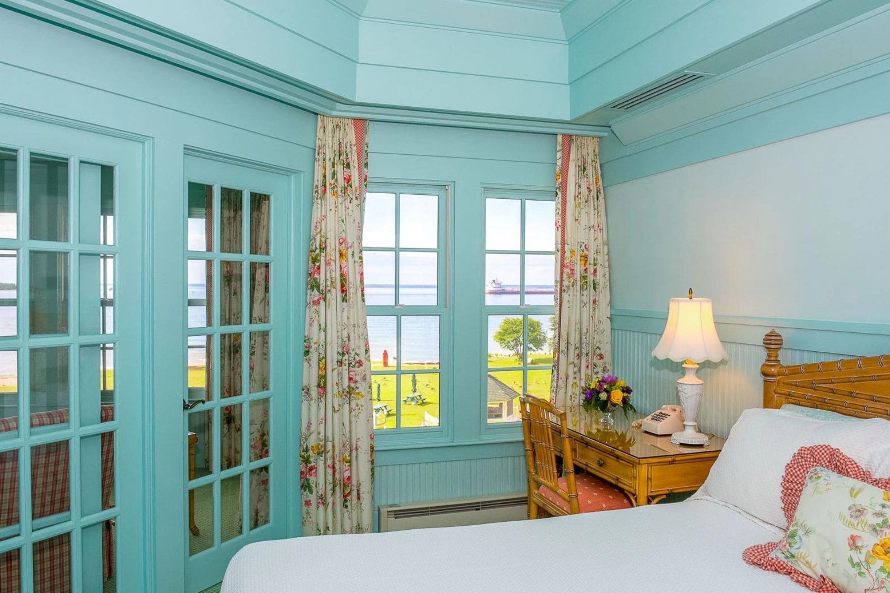 The Hotel Iroquois Bed