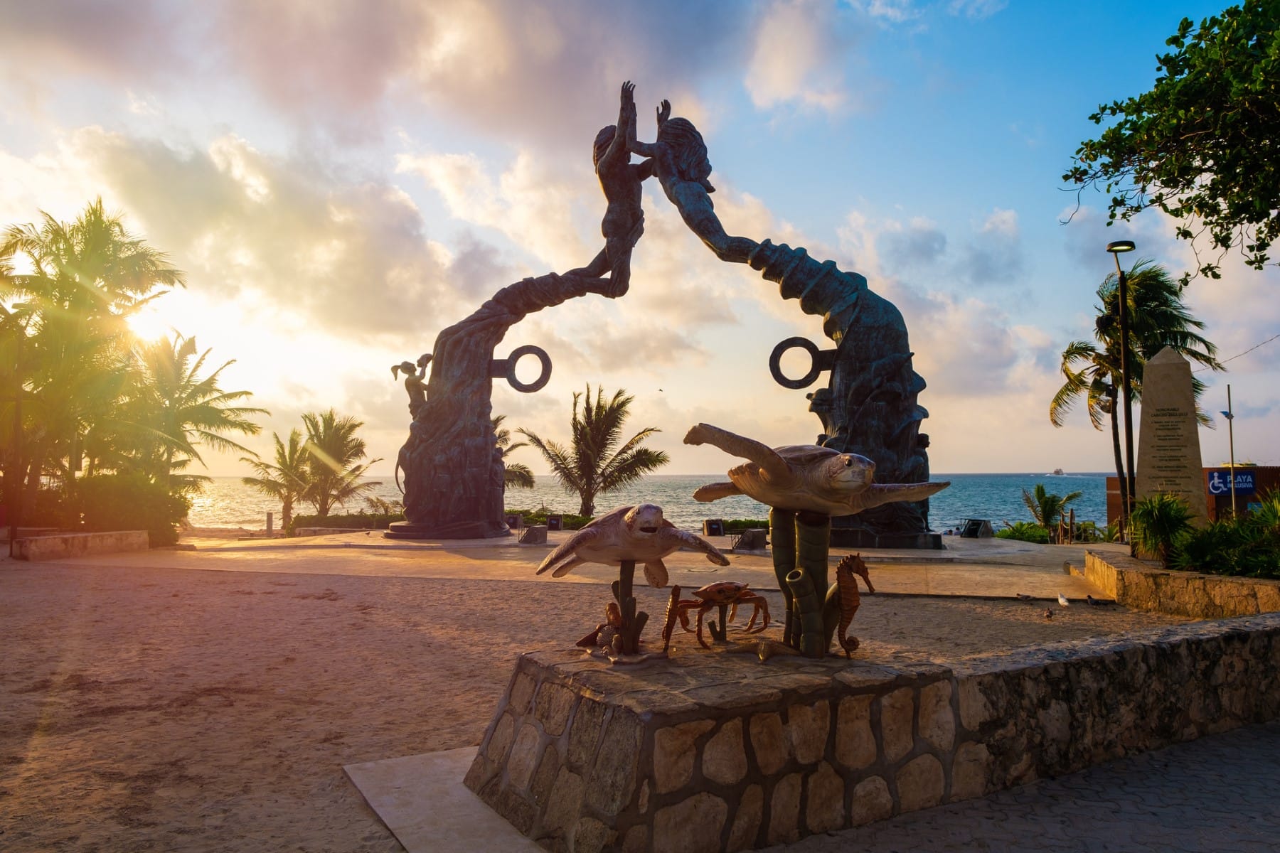 things-to-do-in-playa-del-carmen-parque-fundadores