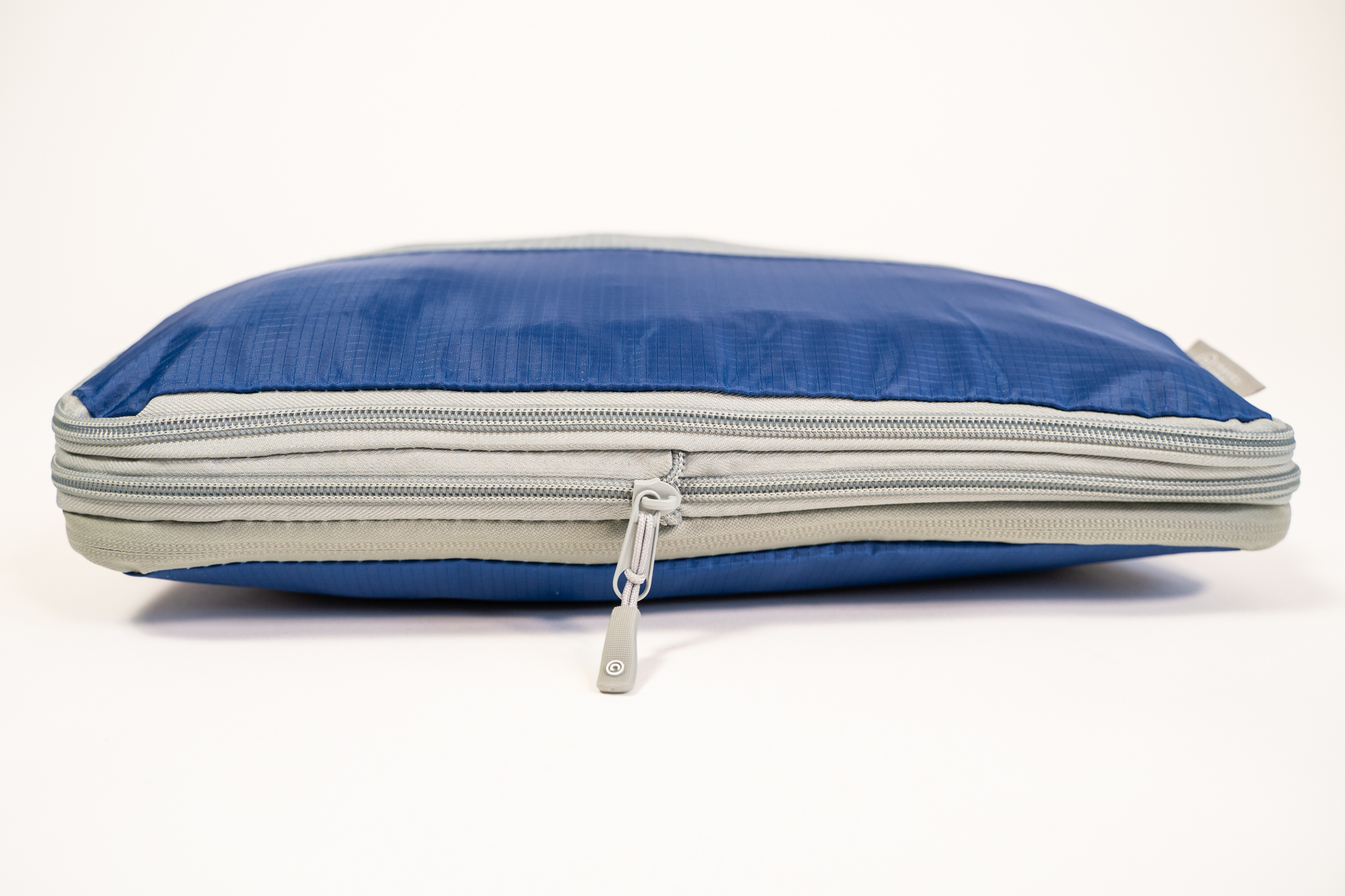 travel-dude-side-zipper