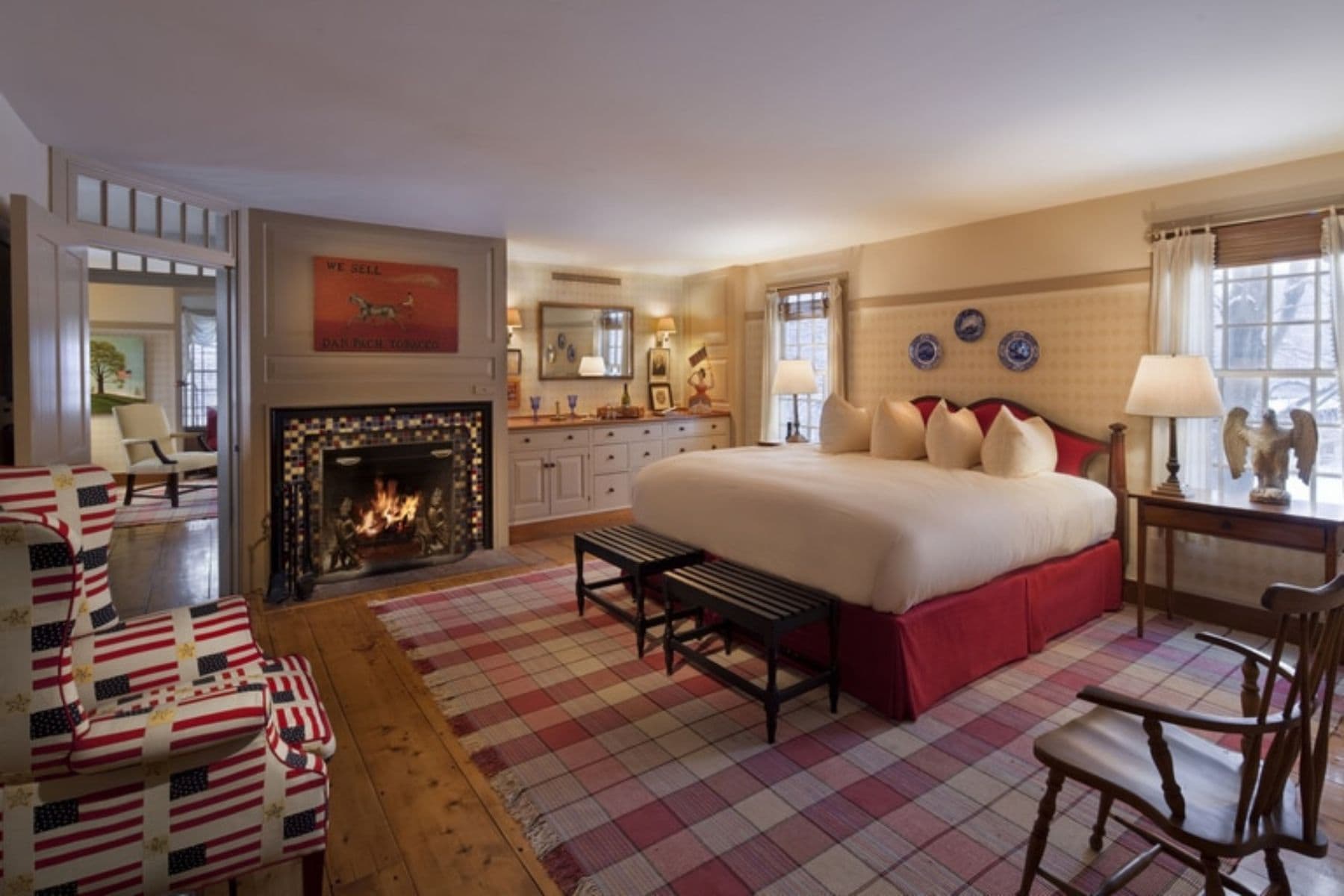twin-farms-vermont-vermont-usa-bed-red