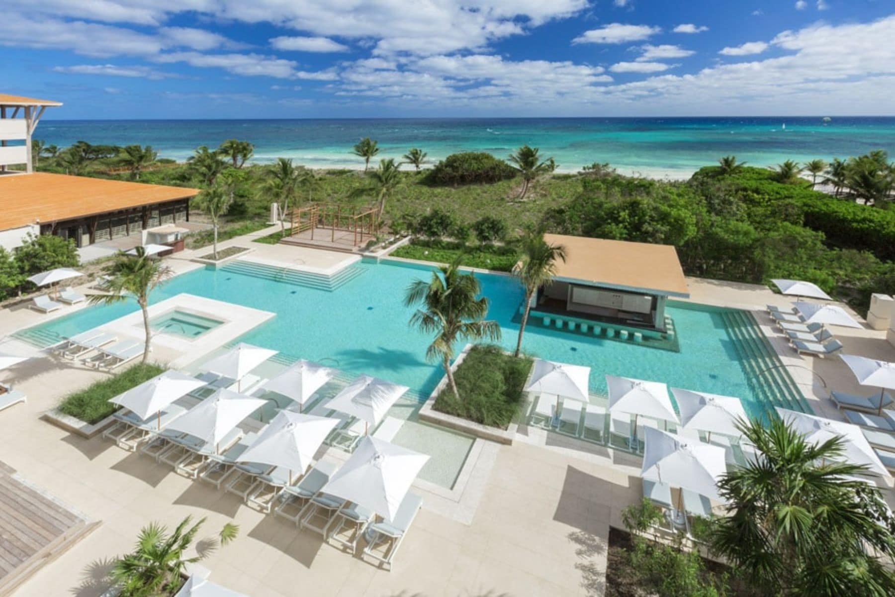 unico-20-87-hotel-riviera-maya-pool