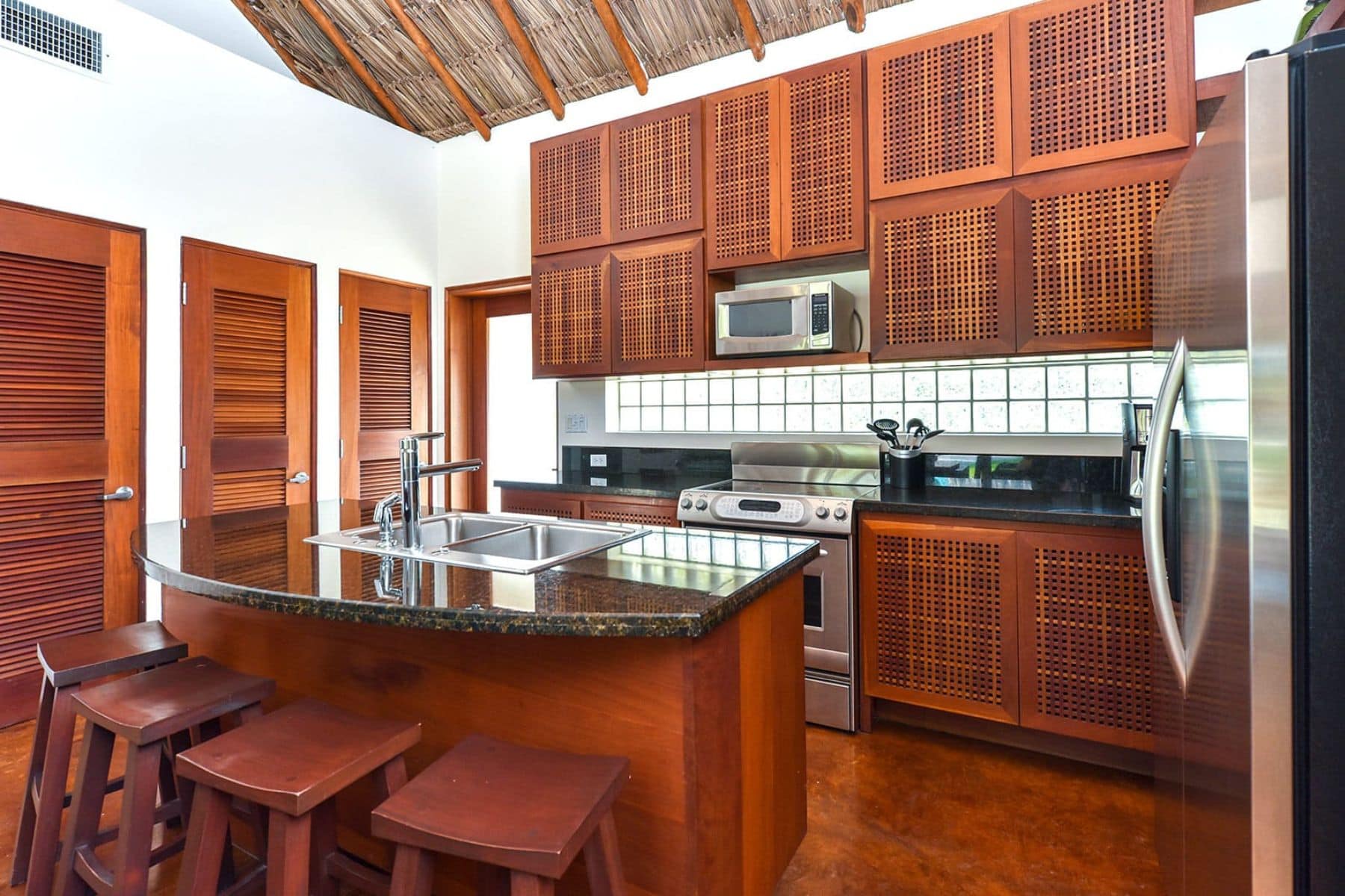 Victoria House Resort And Spa Kitchen