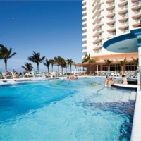 Riu Palace Paradise Island