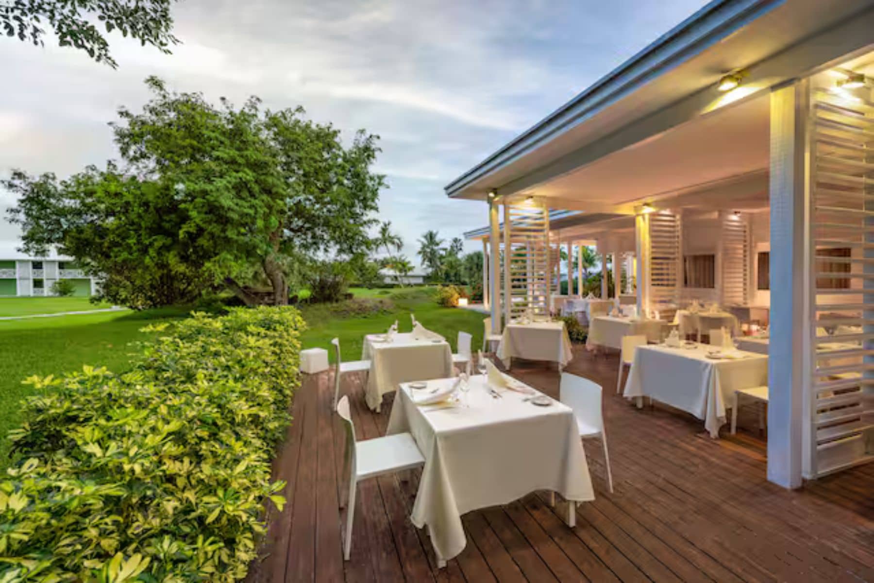 viva-fortuna-wyndham-beach-resort-advertorial-pizza