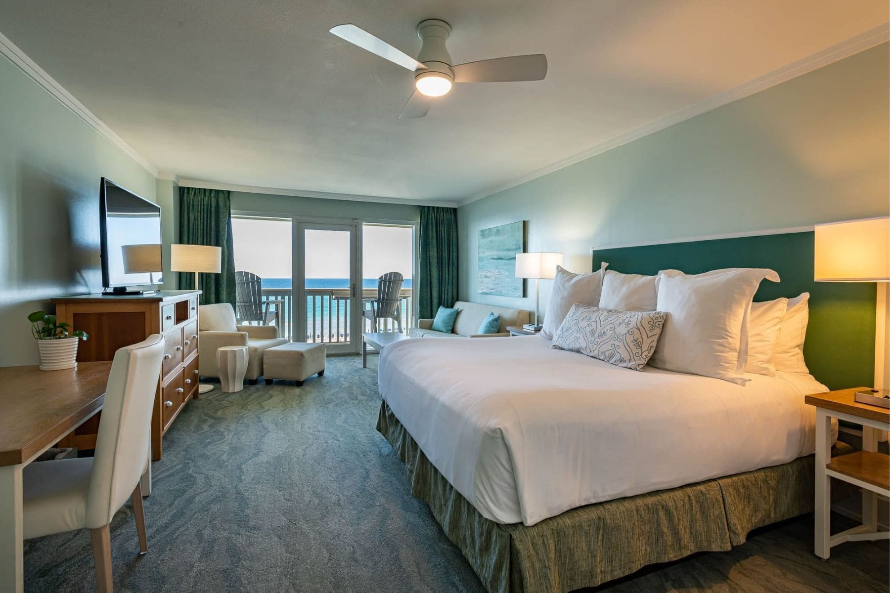 watercolor-inn-bed