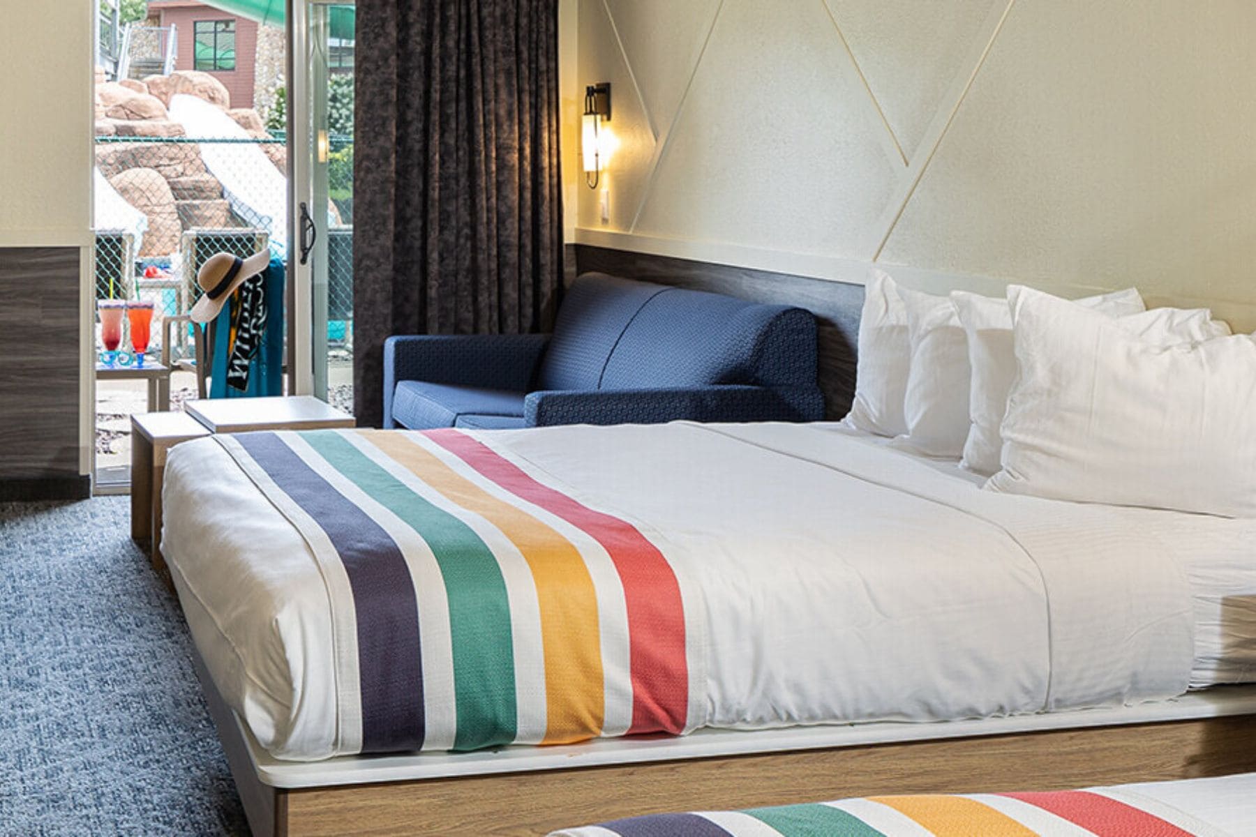 wilderness-hotel-and-golf-resort-bed