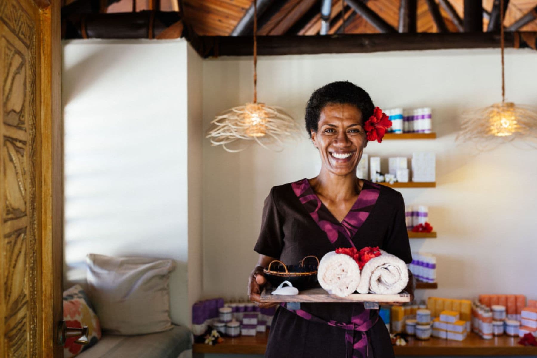 yasawa-island-resort-and-spa-woman