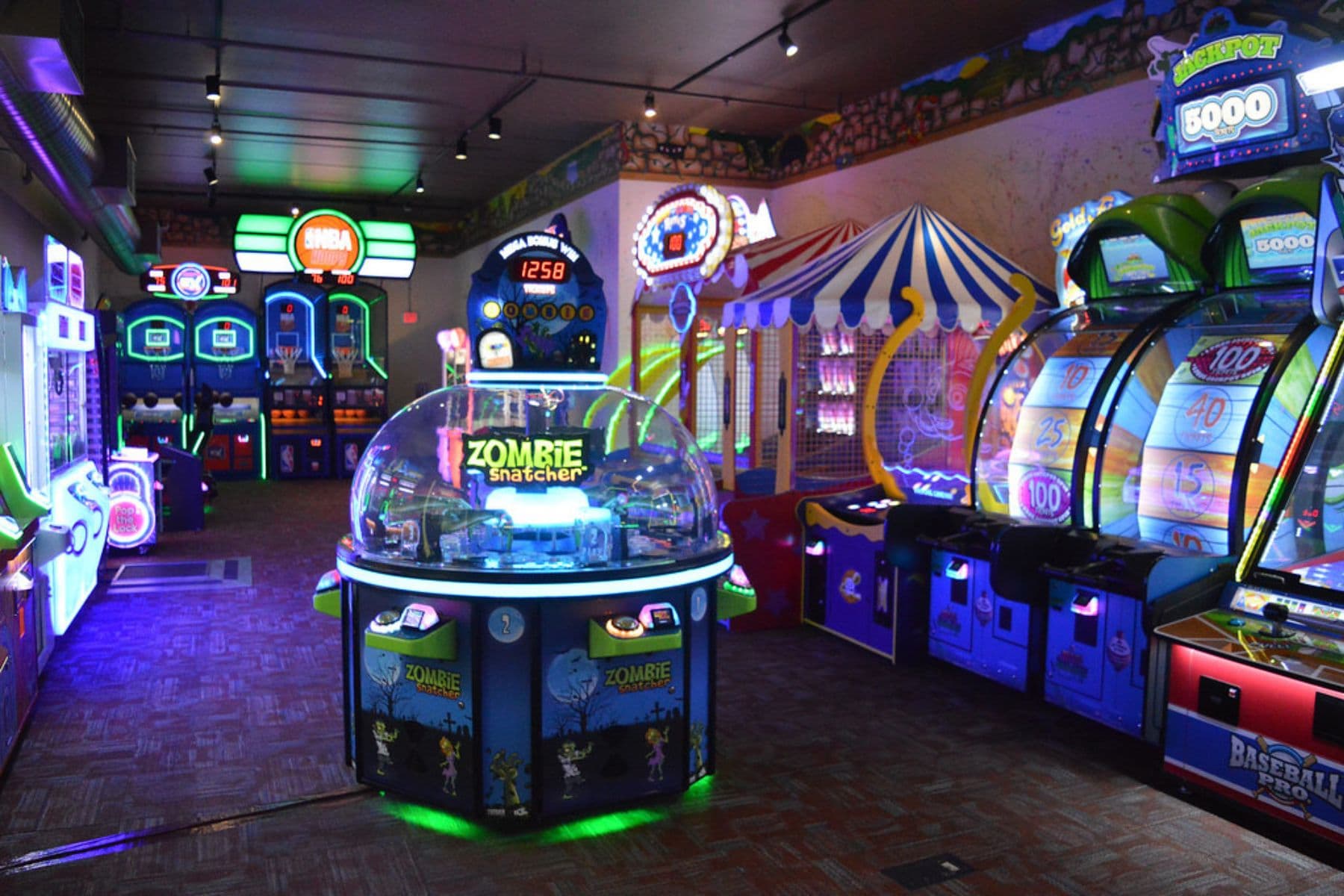 chula-vista-resort-wisconsin-dells-arcade