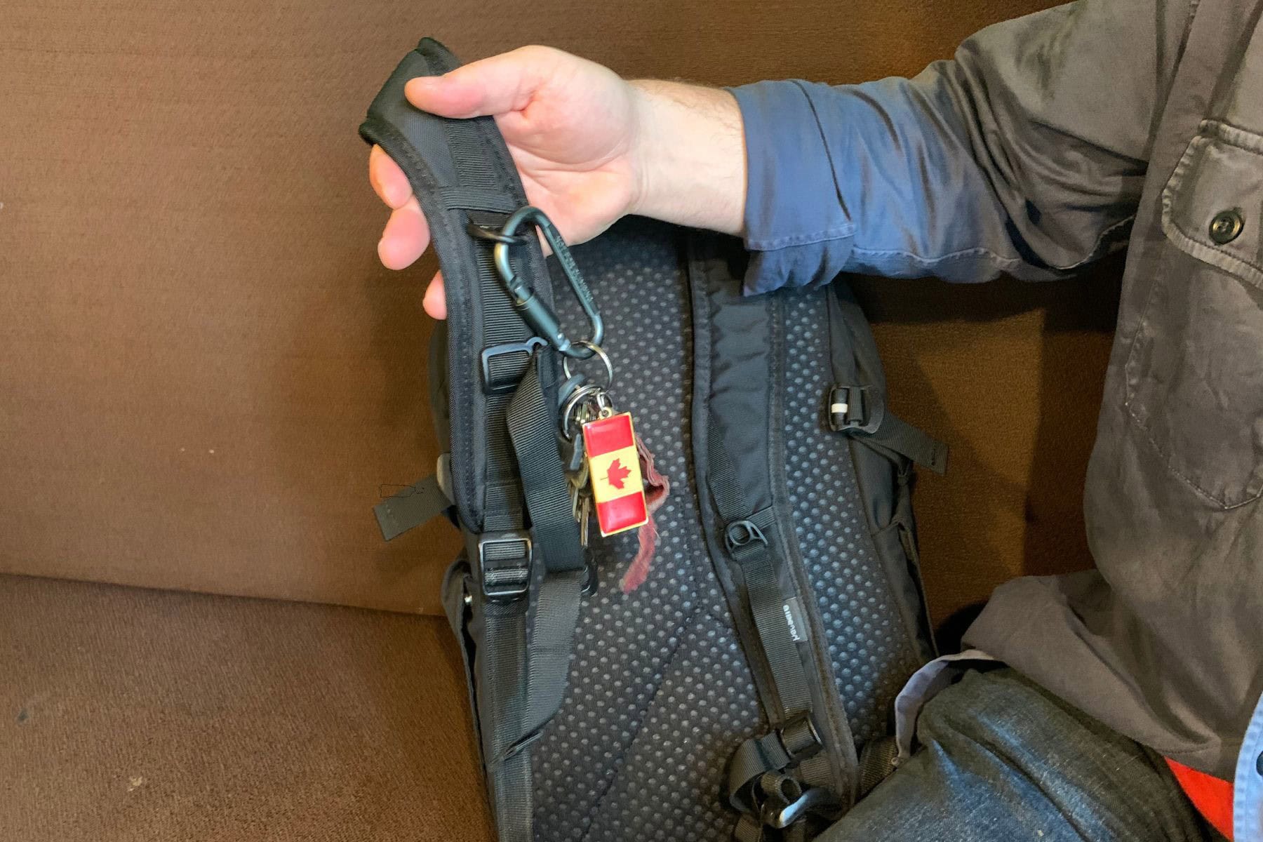 pacsafe-vibe-25l-anti-theft-backpack-design