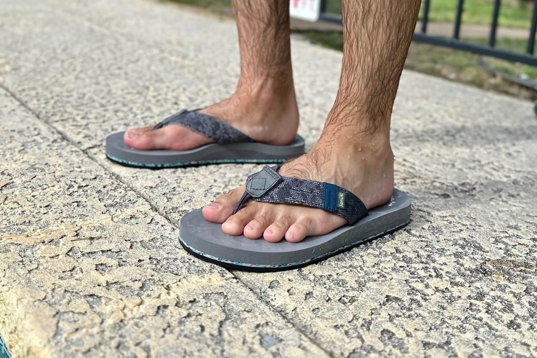 Sanuk Ziggy Switchfit X Surfrider Flip Flops Recycled Materials
